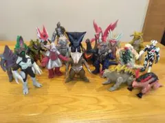 ウルトラマンティガ怪獣ソフビ 18体セット - メルカリ