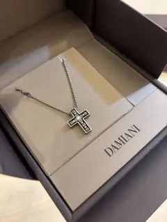 DAMIANI ベルエポック クロス ネックレス　定価108万　限定モデルのサムネイル