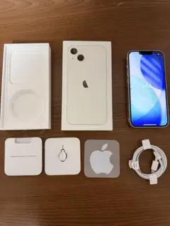 Apple iPhone 13 ホワイト 本体※最終値下げ - メルカリ