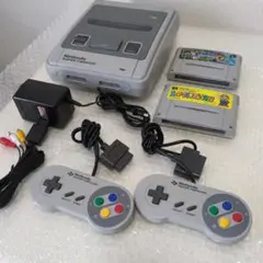 Nintendo Super Famicom 本体とコントローラー2個