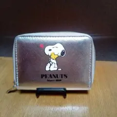 新品可愛いPEANUTS スヌーピー コインケースカードケース