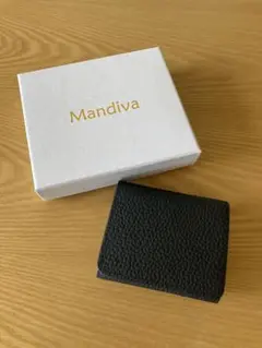 Mandiva ブラック 二つ折り財布 ミニ財布 新品 未使用品