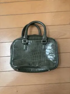 オリーブグリーン クロコダイル型押しハンドバッグ