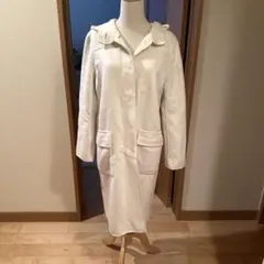 ホワイト フード付き ロングコート