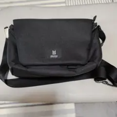 MILESTO ショルダーバッグ ブラック