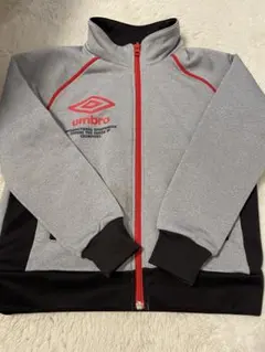 umbro フルジップジャケット 130サイズ グレー/ブラック