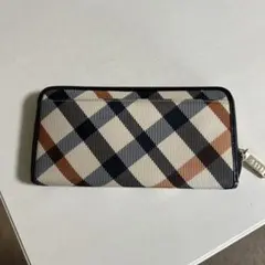 DAKS チェック柄 長財布のサムネイル