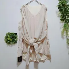 ●n1-30【新品】2wayベスト変形ジレ風　ギャザーノースリーブブラウス