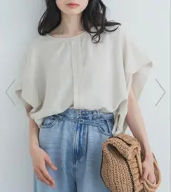 ☆今季、新品タグ付き☆DOORS センタータックコクーンブラウス - メルカリ