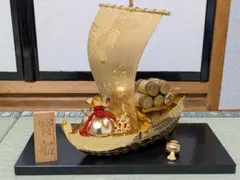 御縁玉 七福神 宝船 置物 ガラスケース入り 御縁玉 七福神 宝船 置物 ガラスケース入り - メルカリ