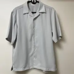 GU メンズ　ライトグレー 半袖シャツ Sサイズ