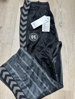 hummel H.F.C. トラックパンツ ブラックのサムネイル