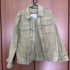 カーキ ミリタリージャケット