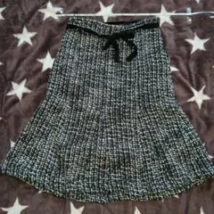 フレアスカート 黒と白 （W61Ｈ89）