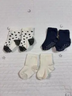 ユニクロ　ベビー靴下3点セット　9-12cm