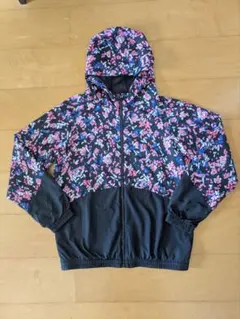 Under Armour 花柄ジャケット　160のサムネイル