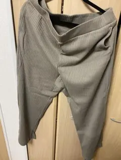 新品未使用✴︎ 大きいサイズ UNIQLO リブパンツ3XL