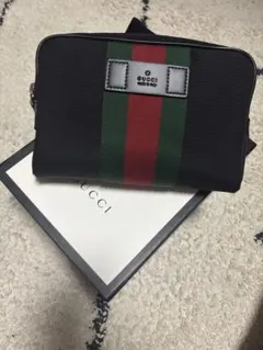 GUCCI ボディバッグ ウエストポーチ ブラック - メルカリ