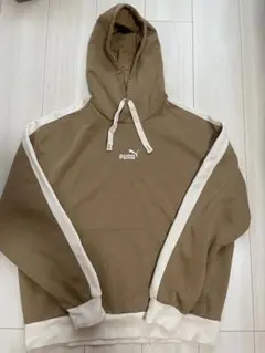 PUMA (プーマ)パーカー　ホワイト　ベージュ