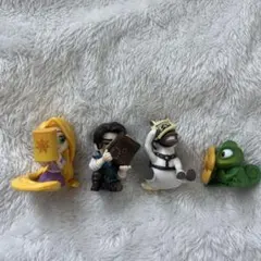 ラプンツェル 、ユージーン、マキシマス、パスカル4点フィギュアセット
