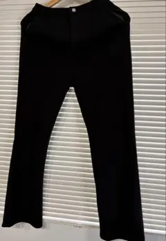 Kastane ブラック イージーフレア パンツ