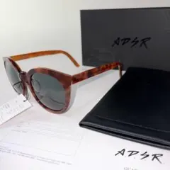 未使用に近い A.D.S.R. MILLIE09 サングラス べっ甲 付属品付きのサムネイル
