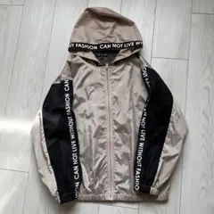 キッズ　ウインドブレーカー