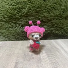 ハンドメイド ハチの着ぐるみを着たくまさん あみぐるみ
