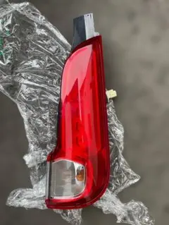 スペーシアDBA-MK32S純正LED右★点灯不安定 テールランプ ライトのサムネイル