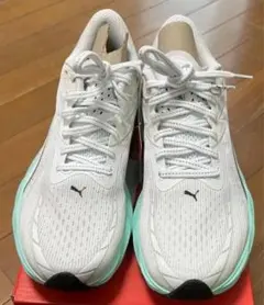PUMA NITRO ランニングシューズ スニーカー　23cmのサムネイル