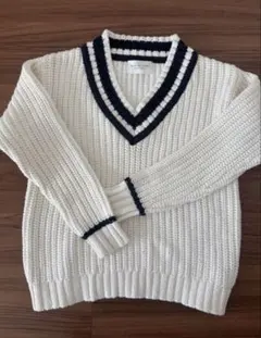 ⭐︎美品ユナイテッドアローズ Vネックニット