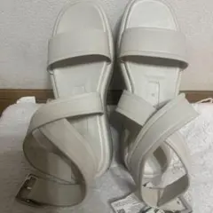 ZARA 厚底クロスストラップサンダル