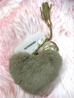 【バッグチャーム】ファー ハート型、豹柄ベア型、キラキラ肉球型、3点セット