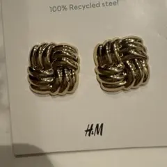 H&M スクエア ピアス ゴールド