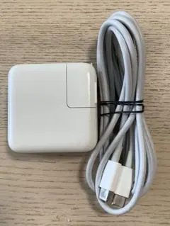 Q21 Apple純正　30W USB-C電源アダプタ A2164