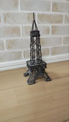 エッフェル塔　金属製 ミニチュア