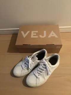 VEJA ヴェジャ レザー スニーカー 23センチのサムネイル
