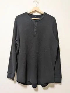 ユニクロ　ヘンリーネック長袖カットソー XL 黒 サーマル