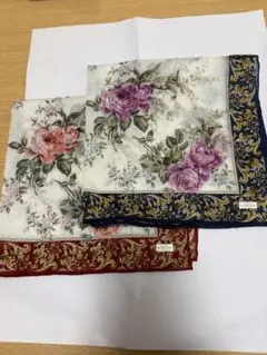Christian Dior花柄 ハンカチ 2枚セット