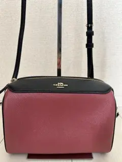 【超美品】coachショルダーバッグ　ミニボストンレザーピンク　ブラックホワイト