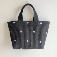 完成品✱ヌビバッグMサイズ✱ブラック×ハート刺繍✱ハンドメイドのサムネイル