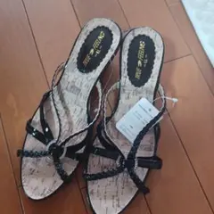 TRUE FEELING ブラック フラットサンダル LL