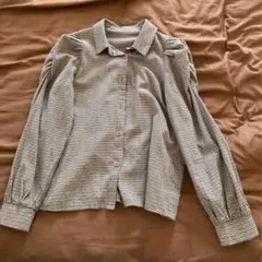 チェックブラウス