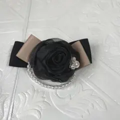 287 ハンドメイド コサージュ パール ビーズ　卒業式　入学式　黒　結婚式