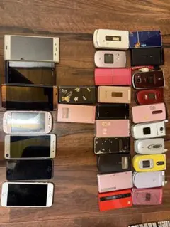 ガラケーiPhone まとめ売り45点 部品取り ドコモ ソフトバンク