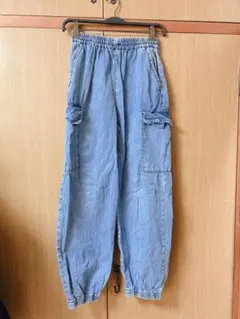 Mサイズ　GU デニムワイドカーゴジョガーパンツ　150cm