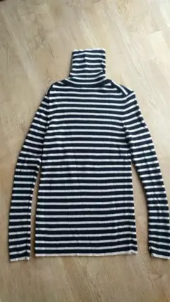 UNIQLO XL ストライプ タートルネックニット