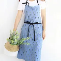 ラスト1点‼️　エプロン　プレゼント　調整可能　カフェエプロン　キッチン　送料込のサムネイル