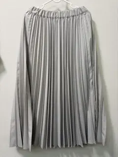 グレー プリーツスカート⭐︎niko and…