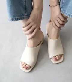 Item thumbnail for item 0fa7364a-8a9f-4923-9f14-e922529fa60c